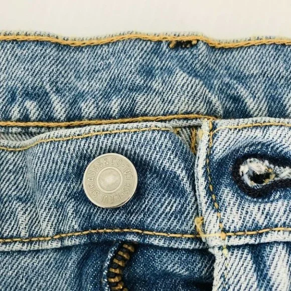 Levi's 512 Slim Taper BNWT Men's Jeans Light Wash Denim Size Waist 36 Length 34. - Picture 10 of 12